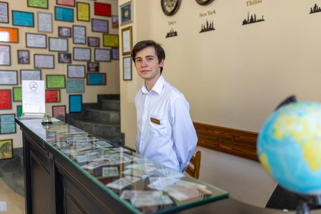 Hotel Phasis Kutaisi Eksteriør billede