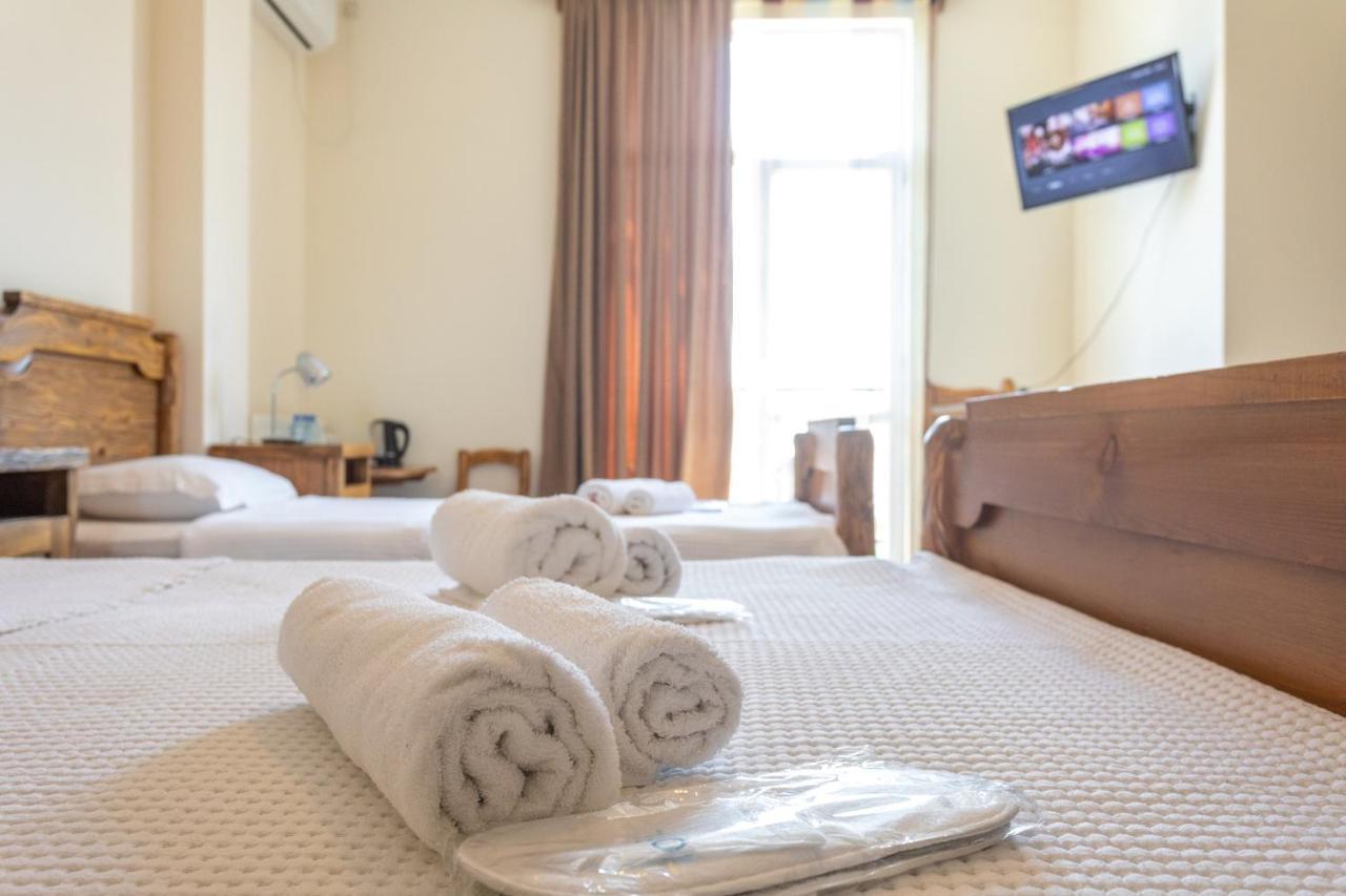 Hotel Phasis Kutaisi Eksteriør billede